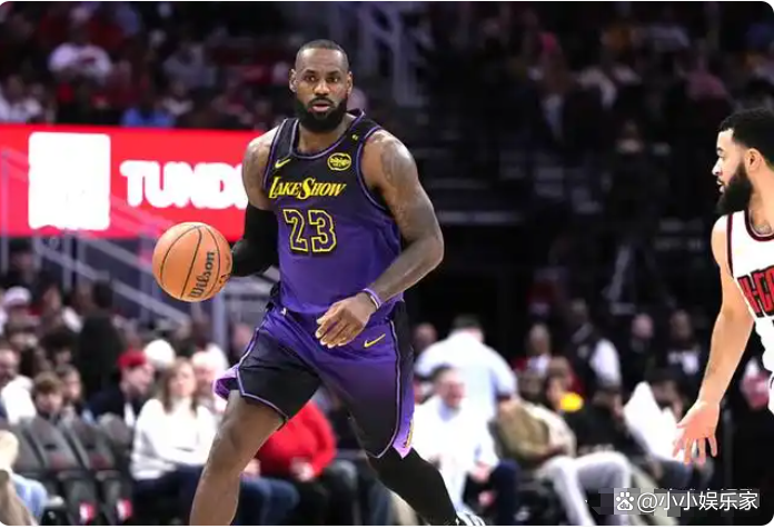 火箭球员爆发，击败湖人队
